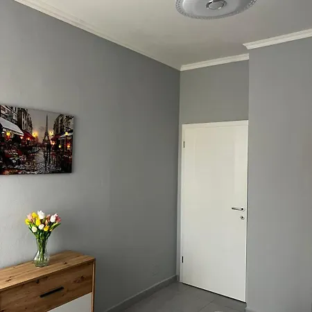 Apartment Night Star Tirana