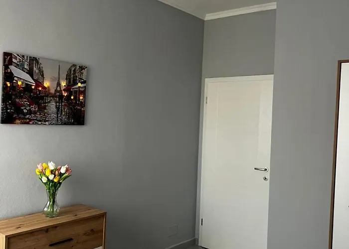 Apartment Night Star